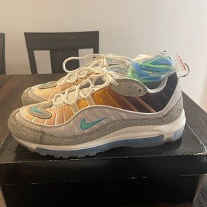 NIKE AIR MAX 98 OA GS SIZE 12